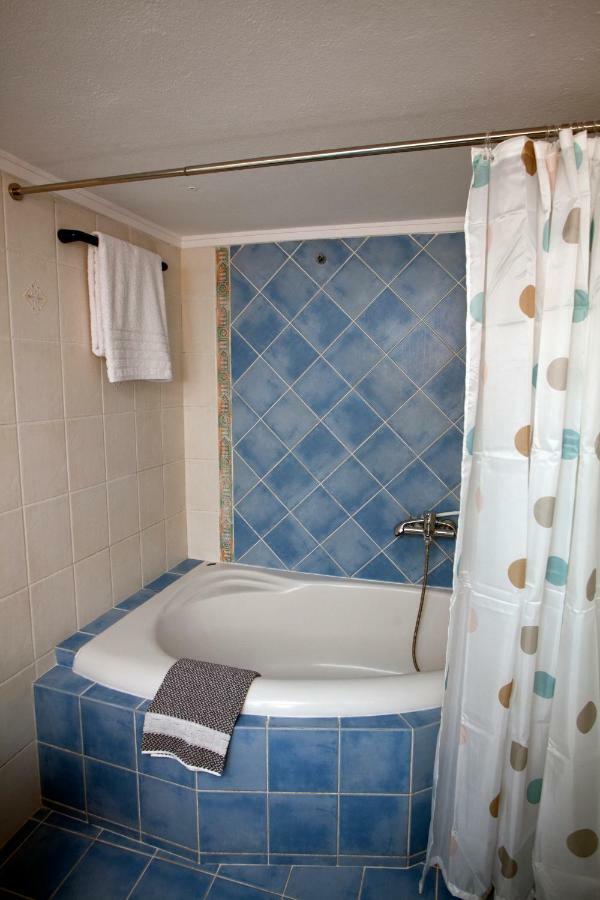 New Stylish And Cozy House Near Metro Station Apartment