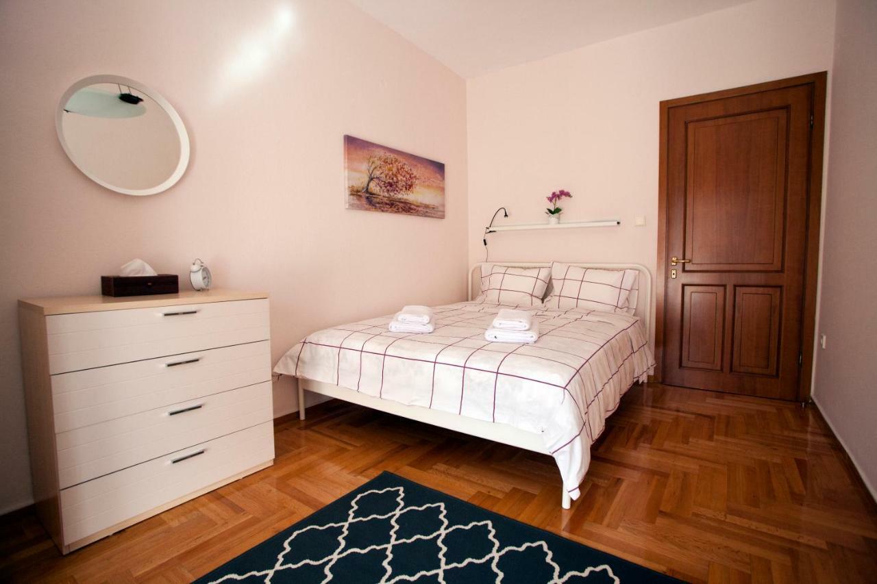 Apartment New Stylish And Cozy House Near Metro Station