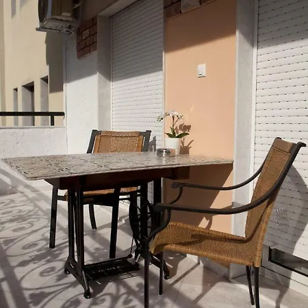 New Stylish And Cozy House Near Metro Station Apartment Thessaloniki Exterior photo